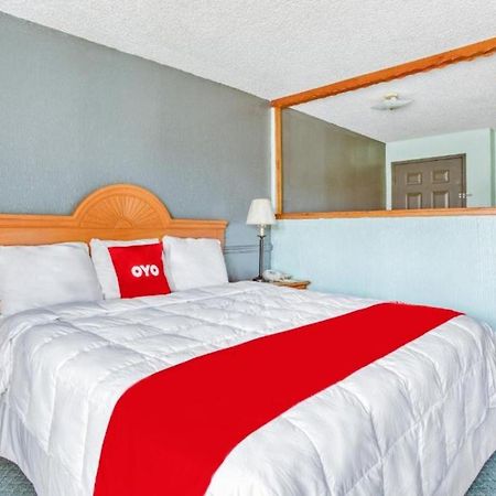 Oyo Townhouse Tulsa Woodland Hills Hotell Exteriör bild