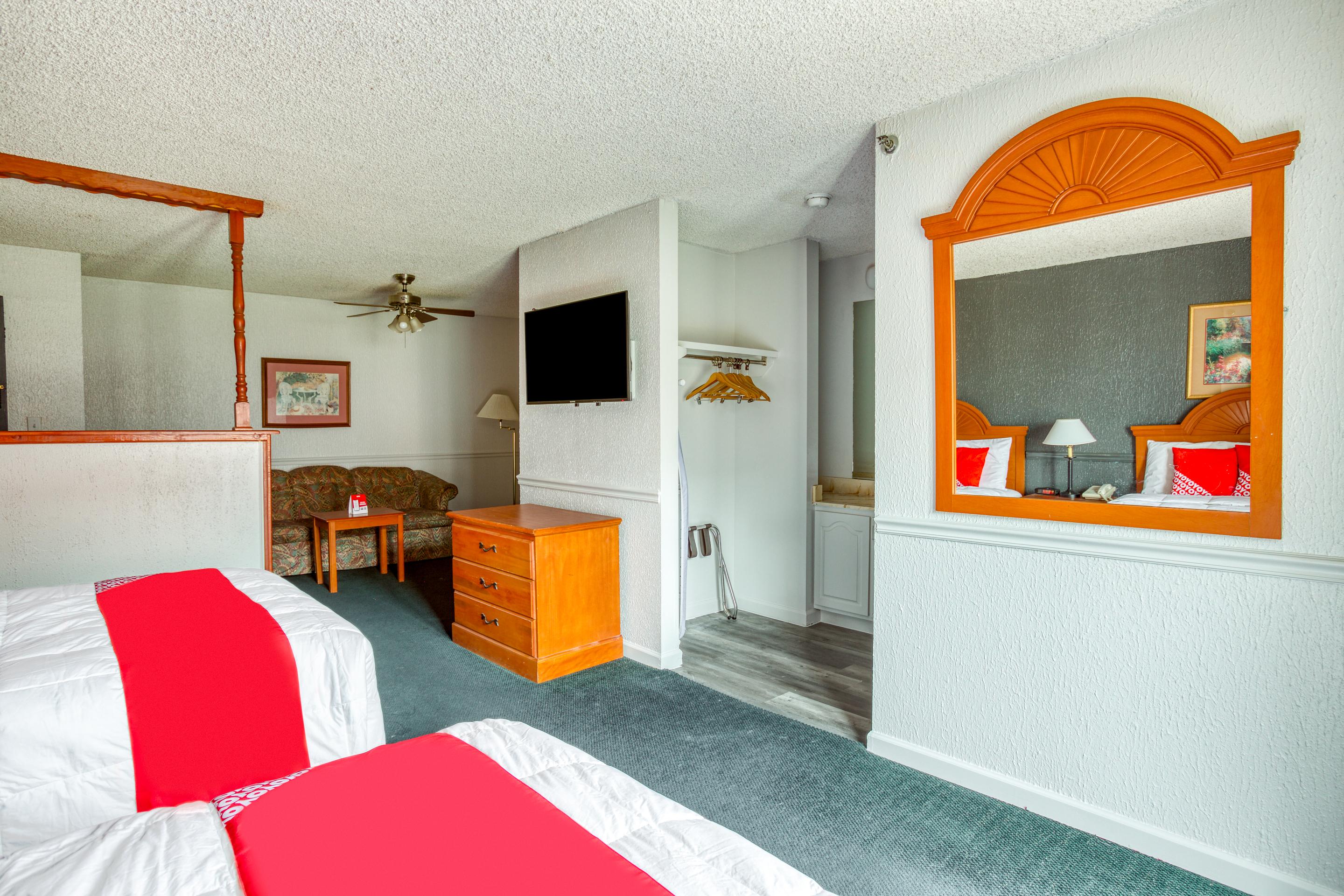 Oyo Townhouse Tulsa Woodland Hills Hotell Exteriör bild