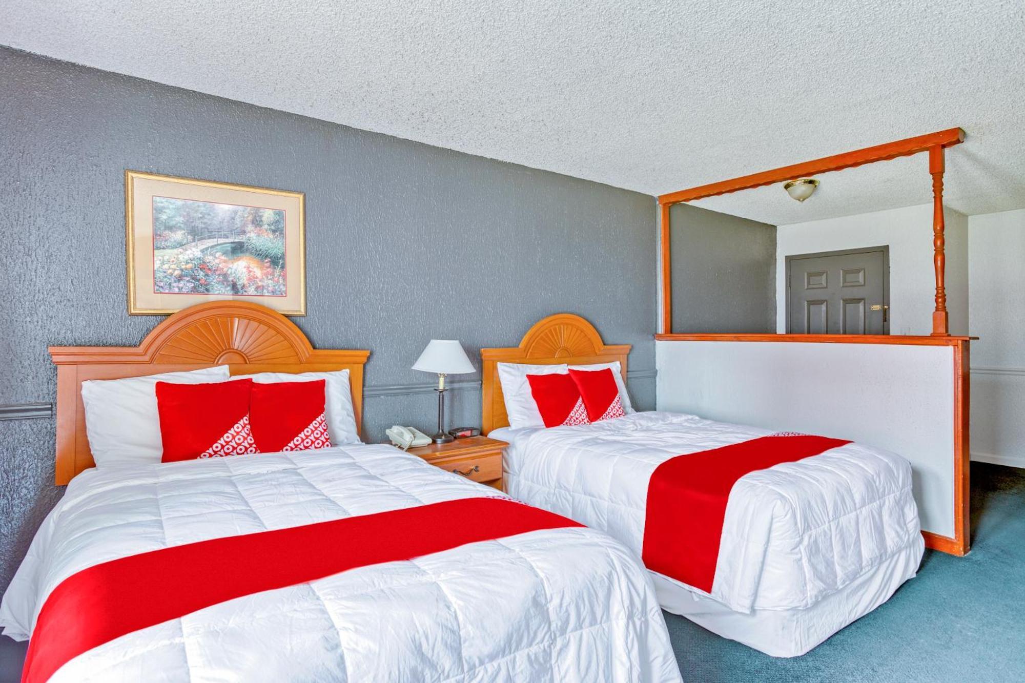 Oyo Townhouse Tulsa Woodland Hills Hotell Exteriör bild