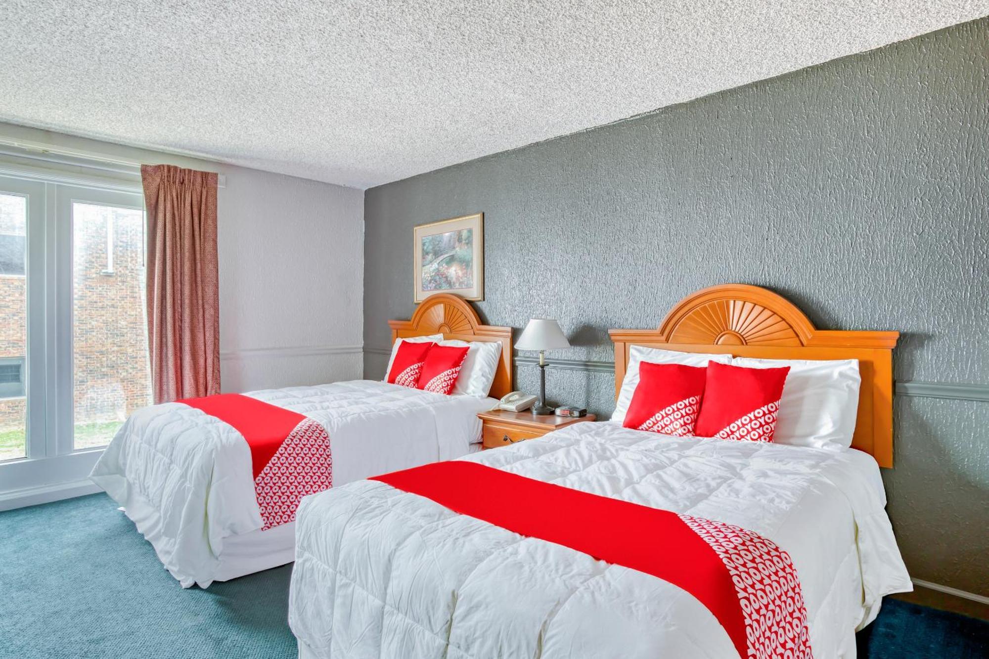 Oyo Townhouse Tulsa Woodland Hills Hotell Exteriör bild