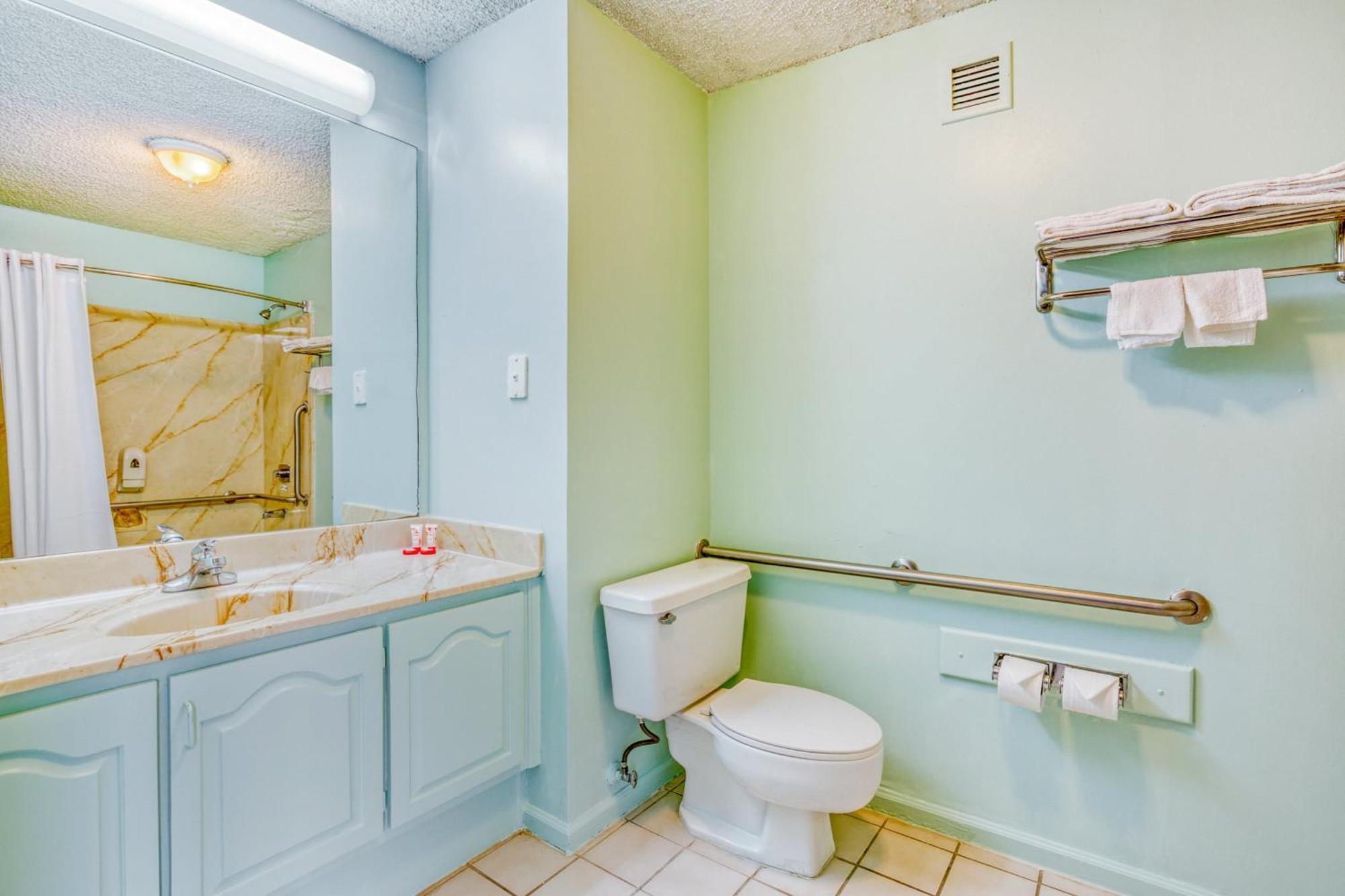 Oyo Townhouse Tulsa Woodland Hills Hotell Exteriör bild