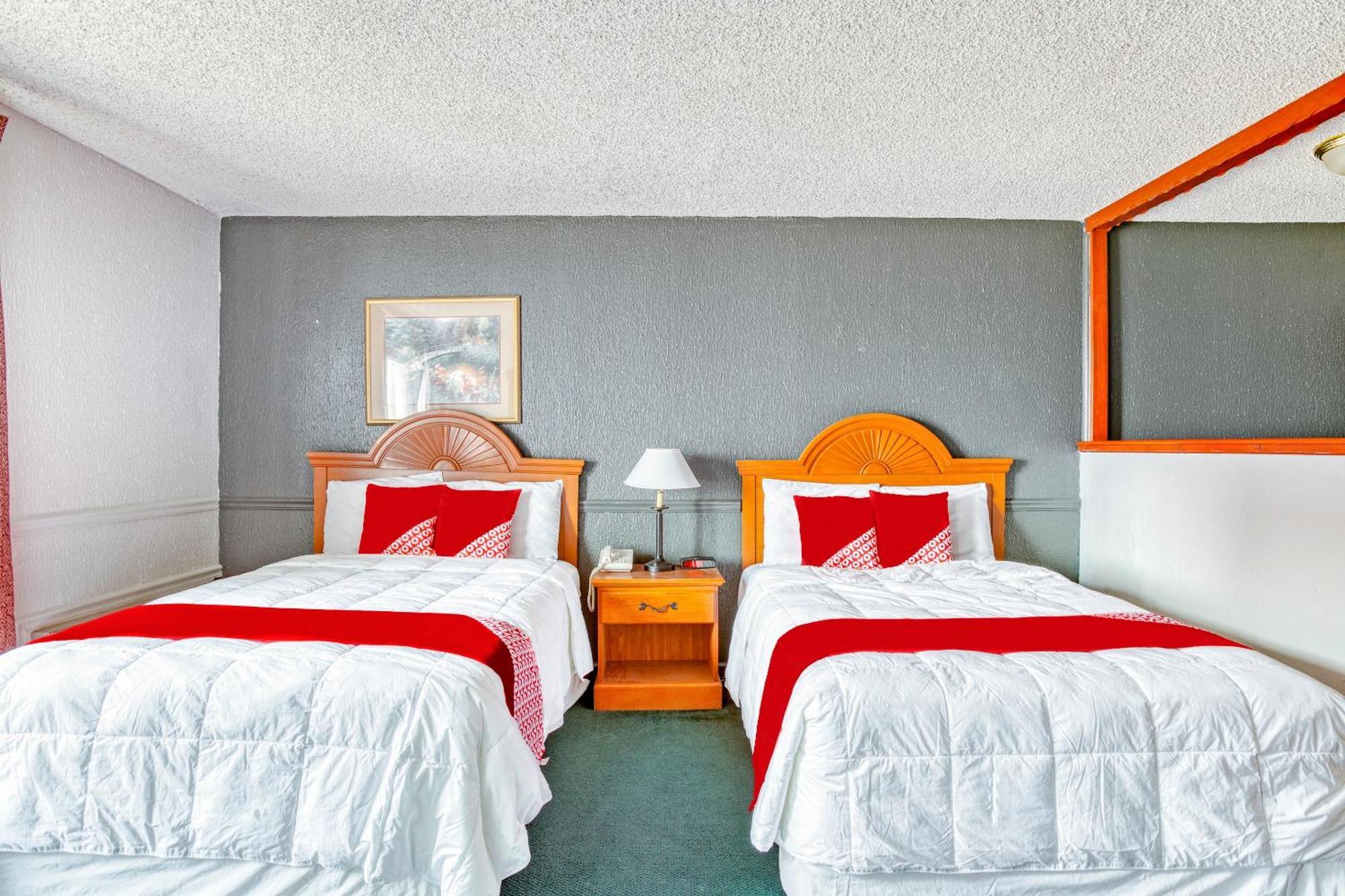 Oyo Townhouse Tulsa Woodland Hills Hotell Exteriör bild